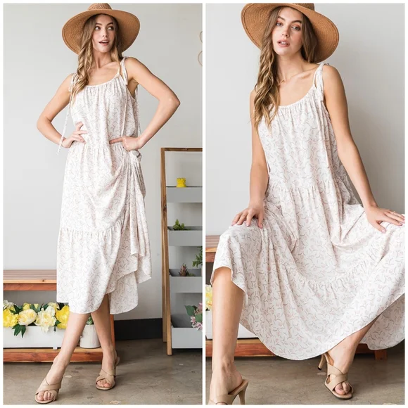 PLUS SIZE Boho Chic Ivory Floral Relaxex Fit Tiered Maxi Dress - Picture 5 of 6